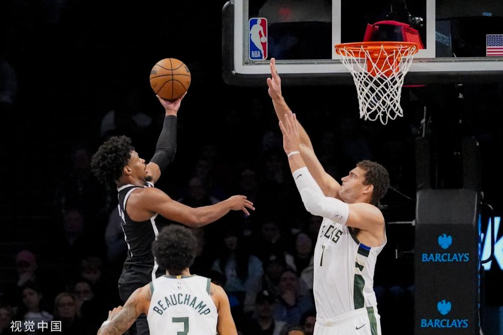 在俱乐部生 在俱乐部生